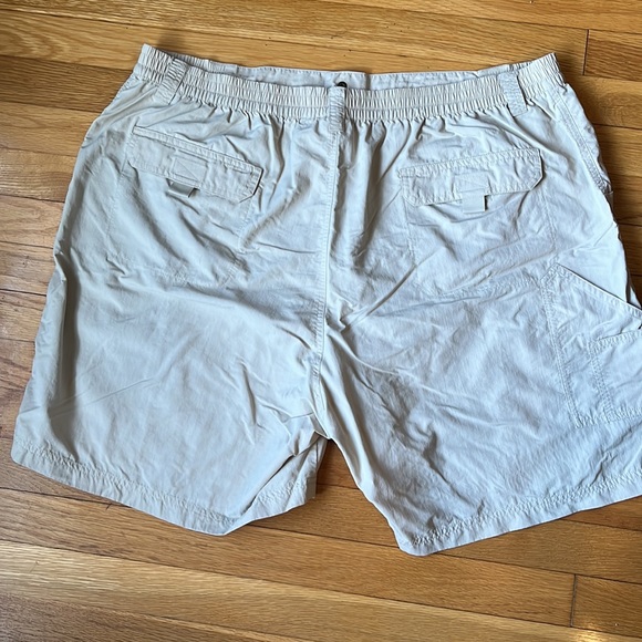 Mens lined cargo shorts - Picture 3 of 4